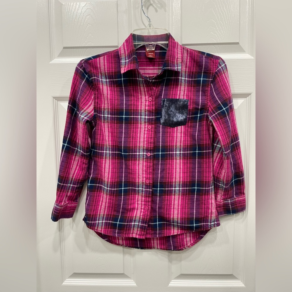 ARIZONA JEAN CO. Girls plaid button down shirt with sequin pocket. Sz Med 10/12